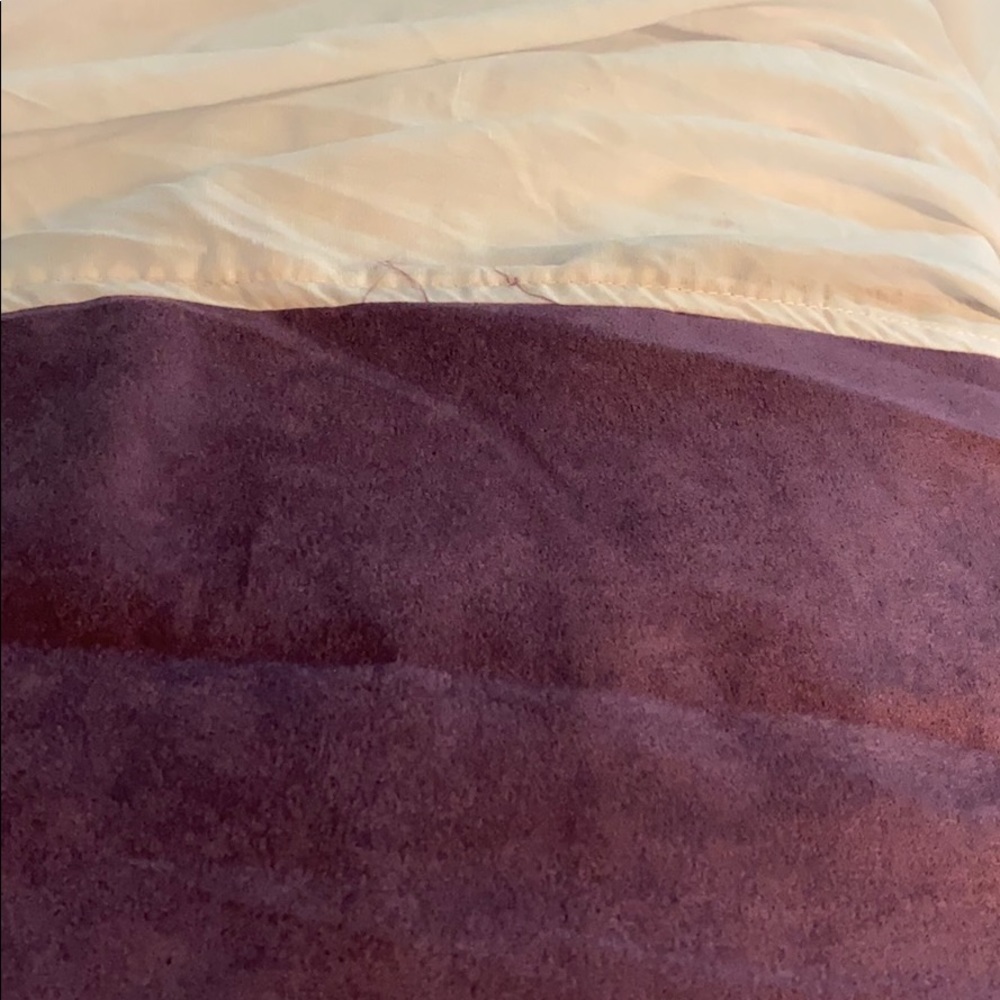 Queen size bed skirt